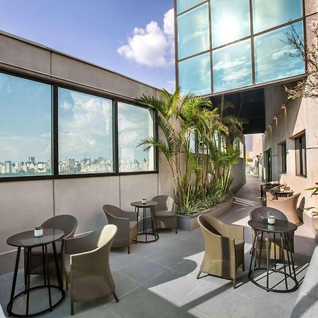 Melia Jardim Europa Hotel São Paulo Eksteriør billede The rooftop lounge at the hotel