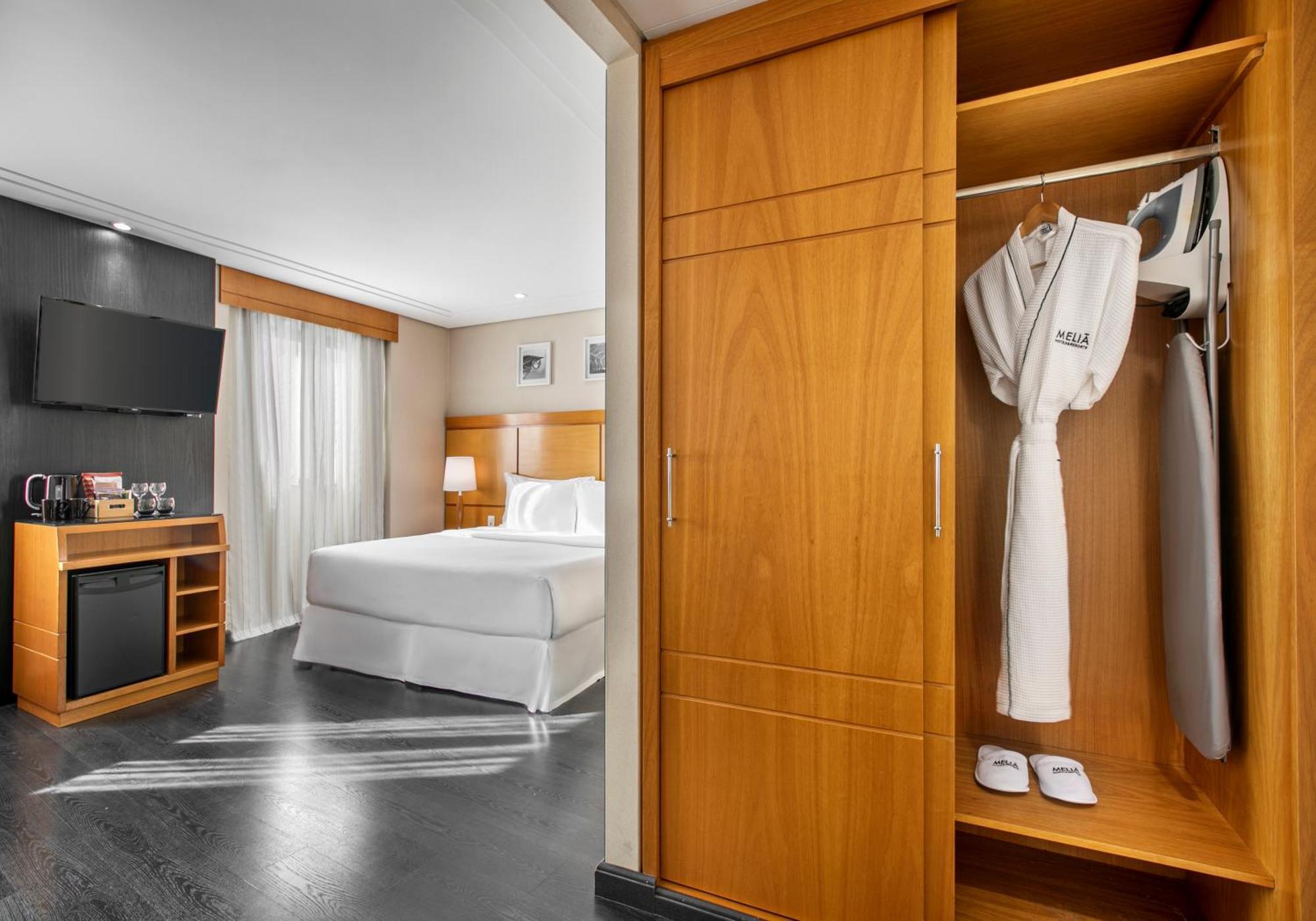 Melia Jardim Europa Hotel São Paulo Eksteriør billede A room at the hotel