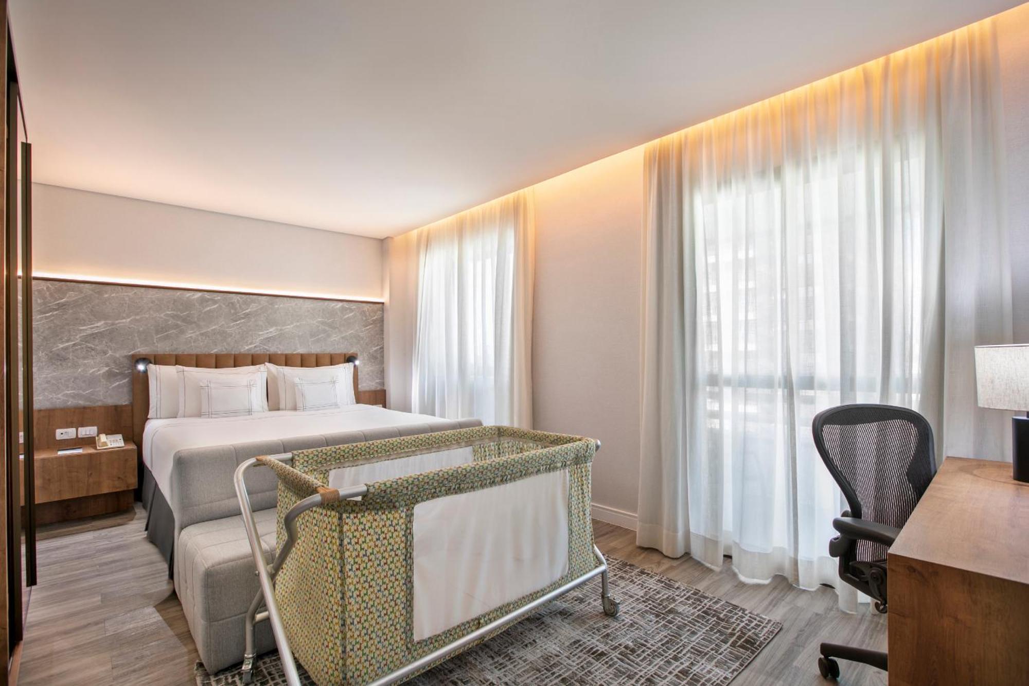 Melia Jardim Europa Hotel São Paulo Eksteriør billede A crib in a hotel room