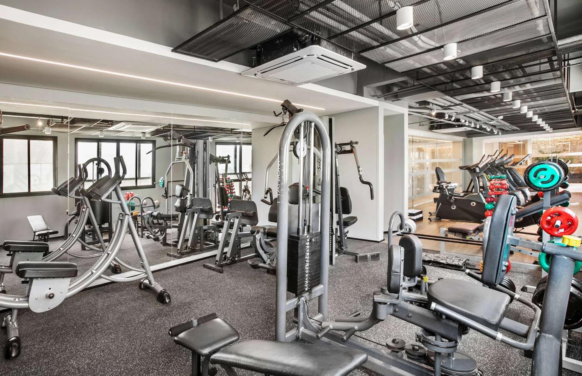 Melia Jardim Europa Hotel São Paulo Eksteriør billede The gym at the 1000m² sports and wellness centre